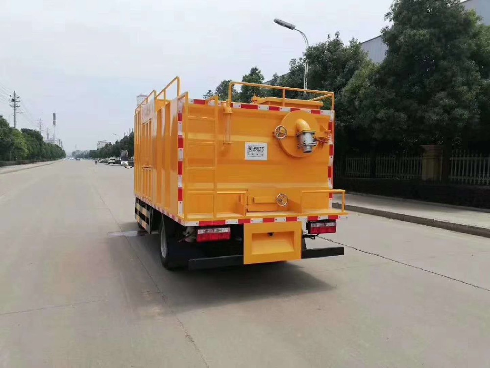 污水净化车 污水处理车图片