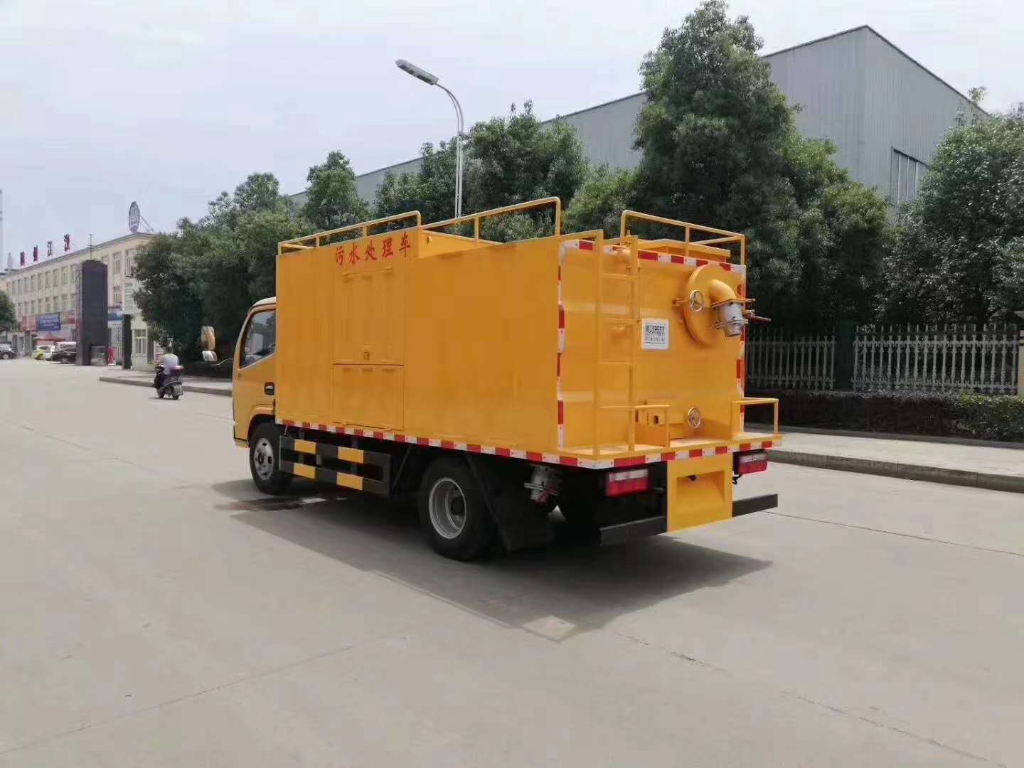 污水净化车 污水处理车图片
