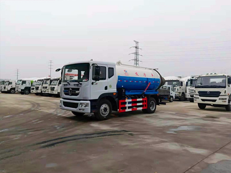 国六  东风D9吸污车（10方）