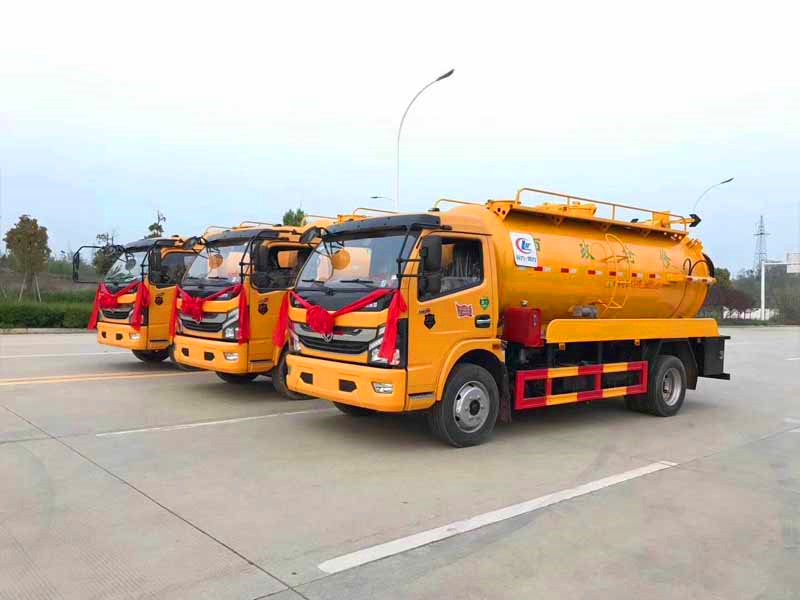 国六  东风大多利卡清洗吸污车（10方）