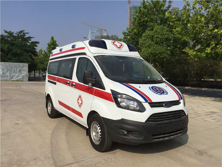 福特全顺V362监护型救护车