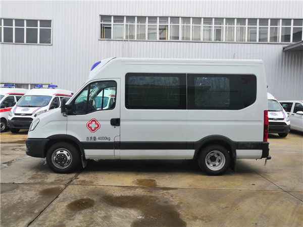 依维柯矿山救护车