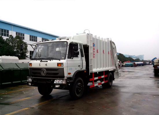 东风8方压缩式垃圾车