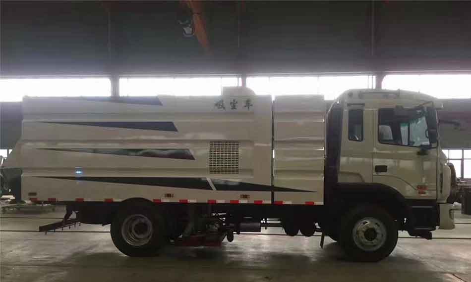 江淮格尔发吸尘车